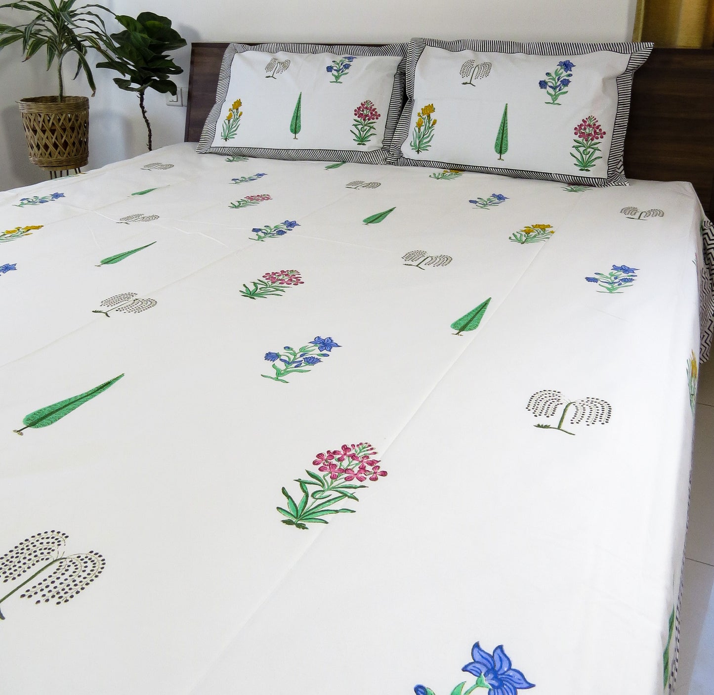 Malhaar Handblock Printed Premium Cotton Bedsheet – Botanical Print with two reversible pillow Cover