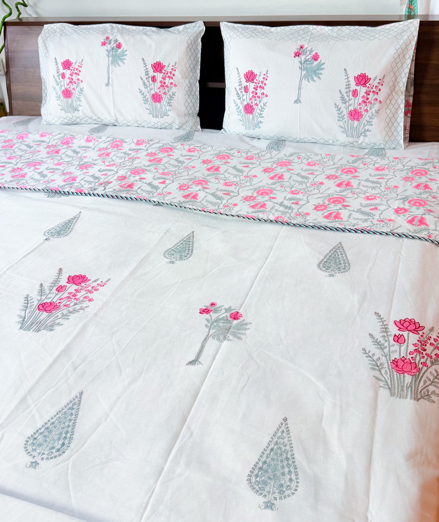 Mulmul cotton floral detail of ORA Living Guldasta Handblock Reversible Pure Mulmul Cotton Dohar