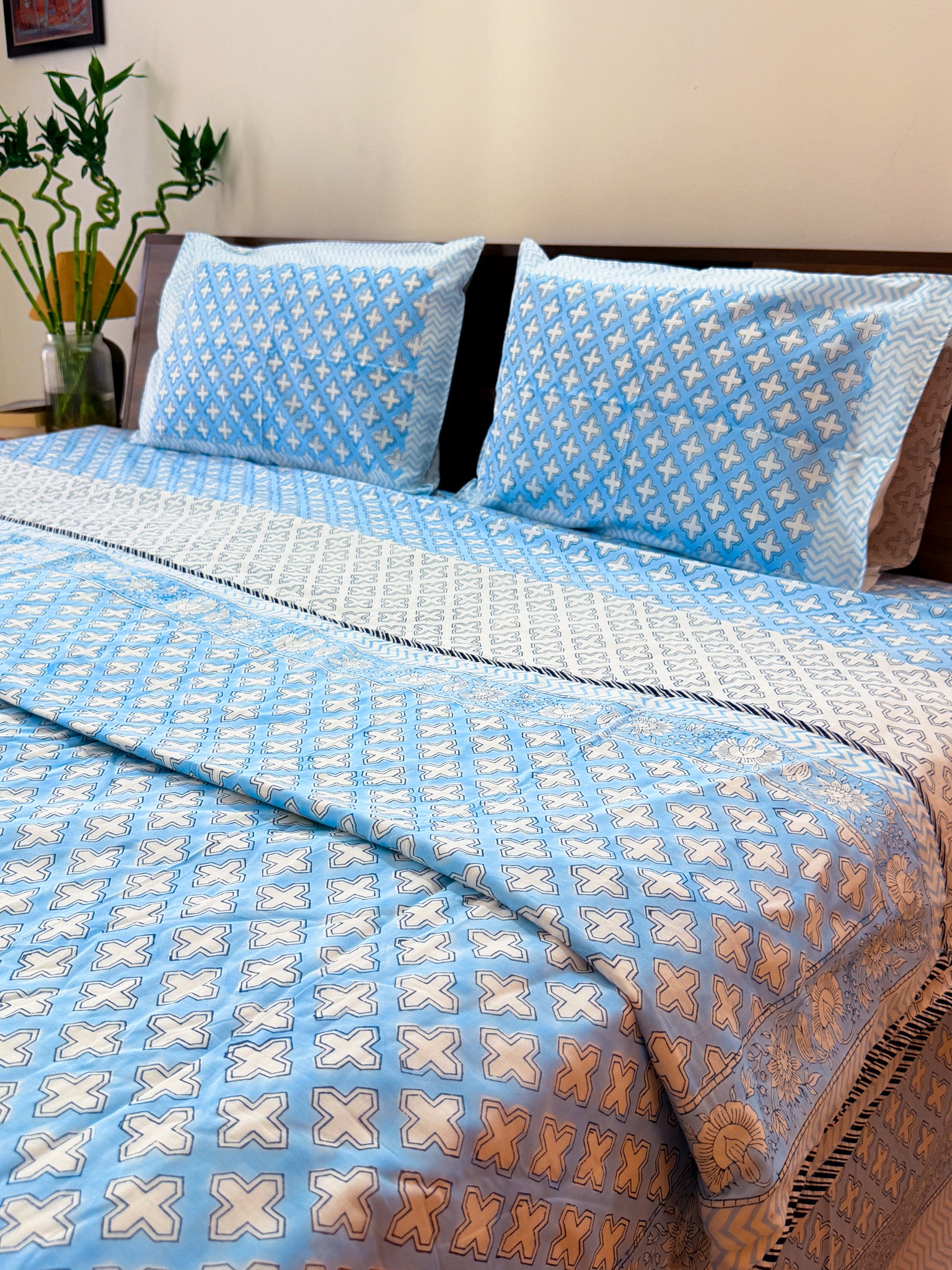 Lightweight mulmul cotton texture of ORA Living Blue Cross Handblock Reversible Pure Mulmul Cotton Dohar