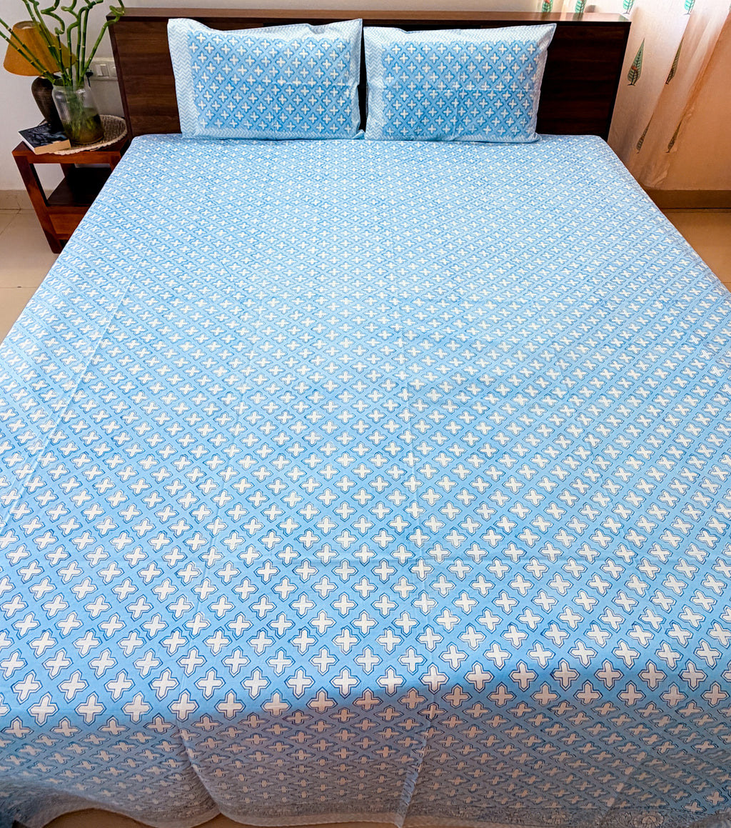 Print detail of ORA Living Blue Cross Handblock Premium Cotton Bedsheet Set