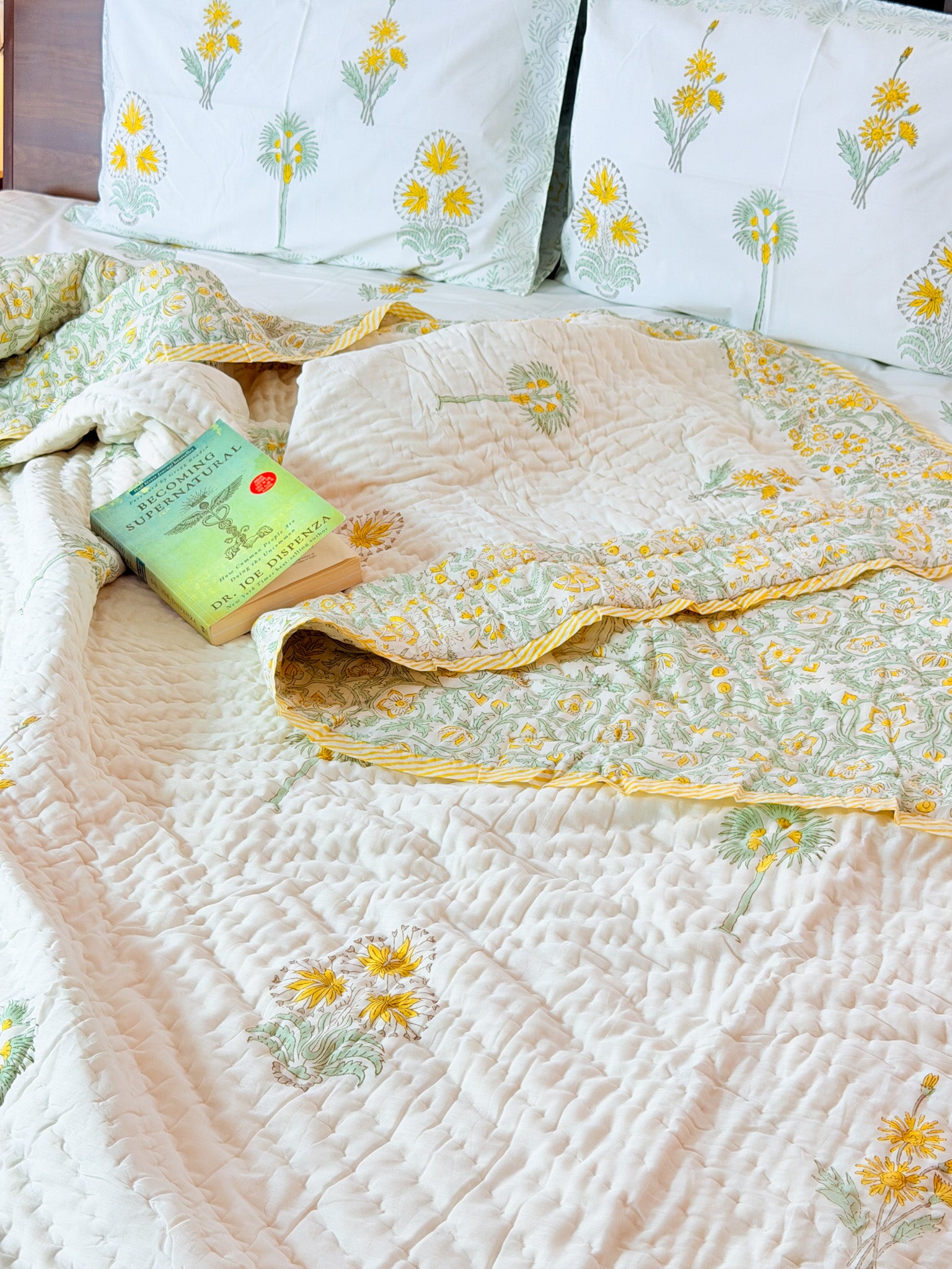 ORA Living Primrose Green Leaf Handblock Reversible Pure Mulmul Cotton Quilt reversible print detail
