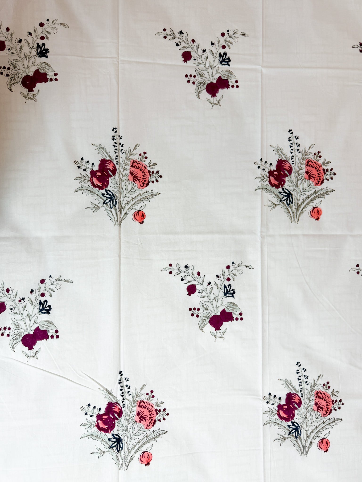 Print detail of ORA Living Pink Anar Garden Handblock Premium Cotton Bedsheet Set