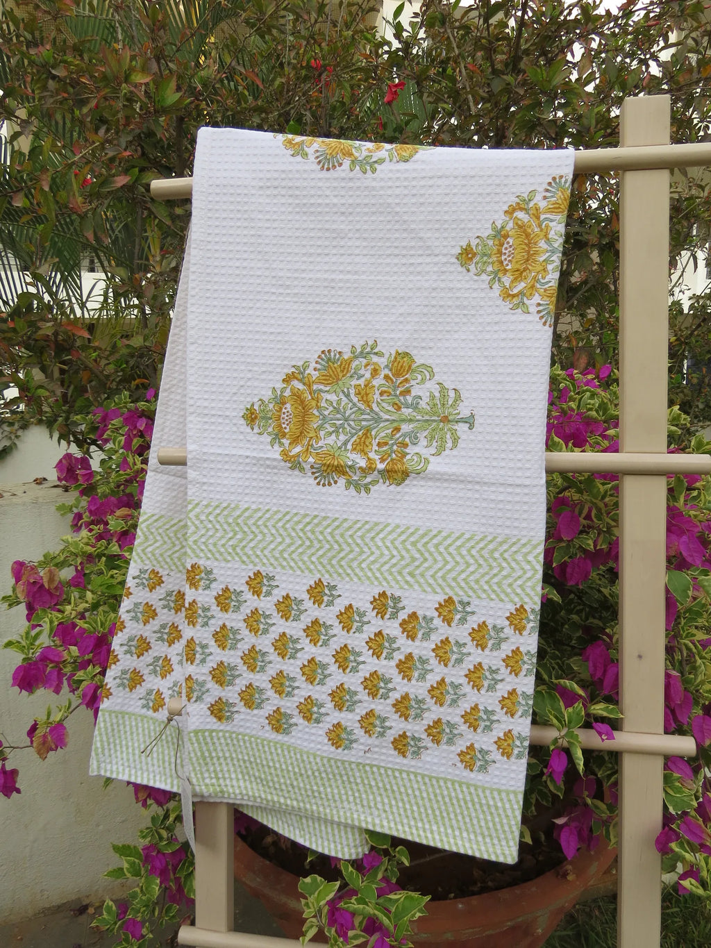Big Flower Motif Handblock Waffle Cotton Bath Towel image 1