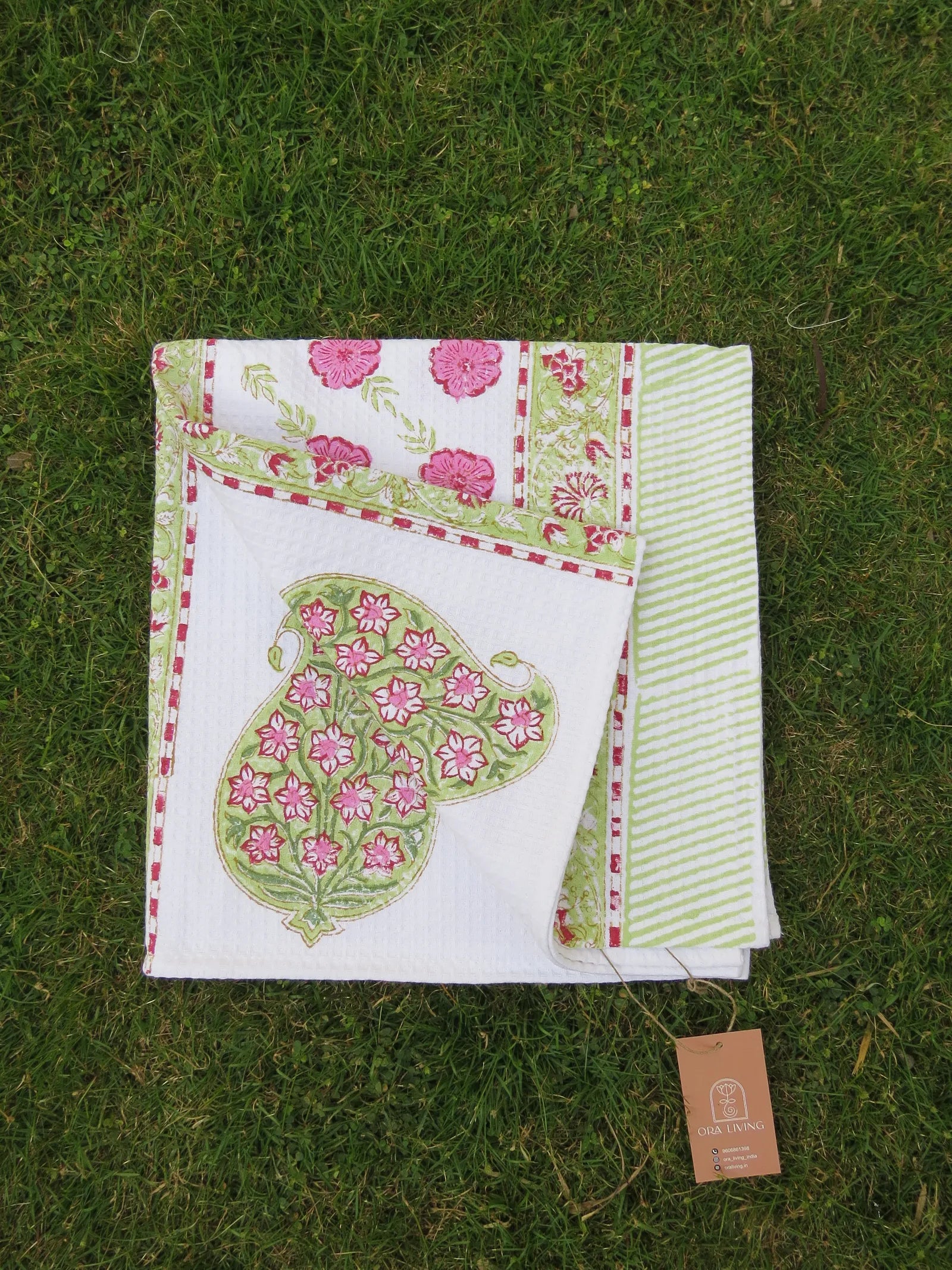 Big Paisley Handblock Waffle Cotton Bath Towel image 3