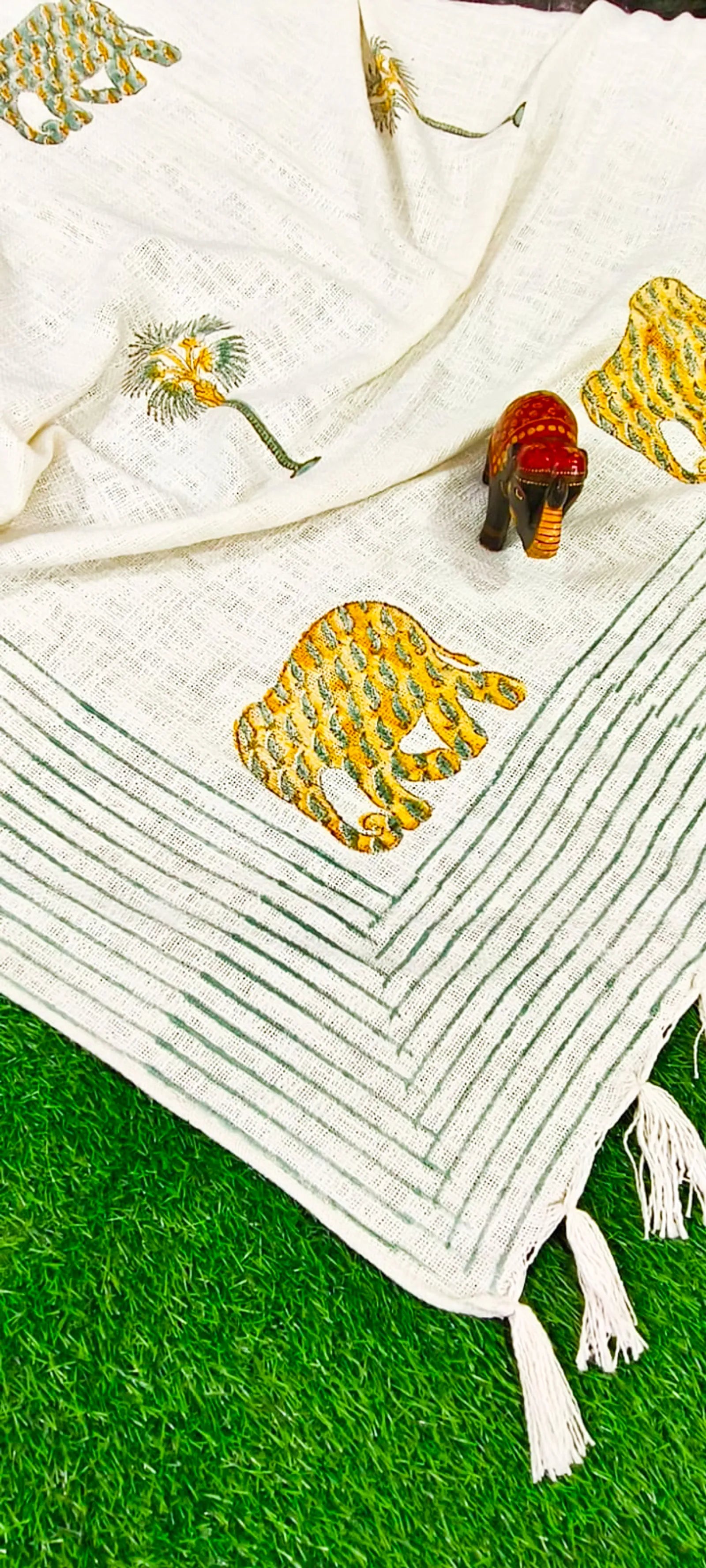 Green Elephant Palm Tree Handblock TNT Cotton Throw Blanket image 2