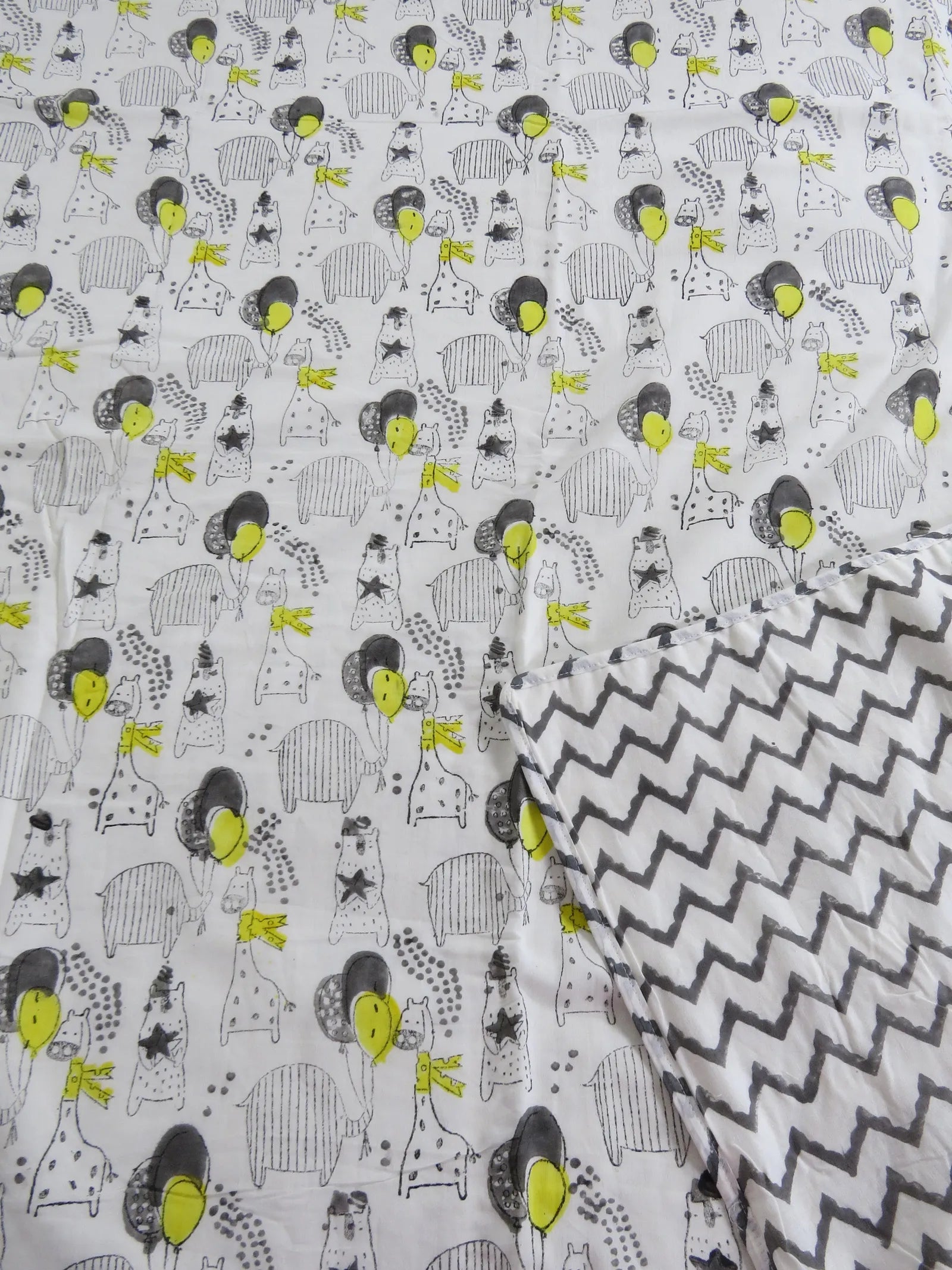 Grey & Yellow Balloon Handblock Mul Cotton Kids Dohar image 2