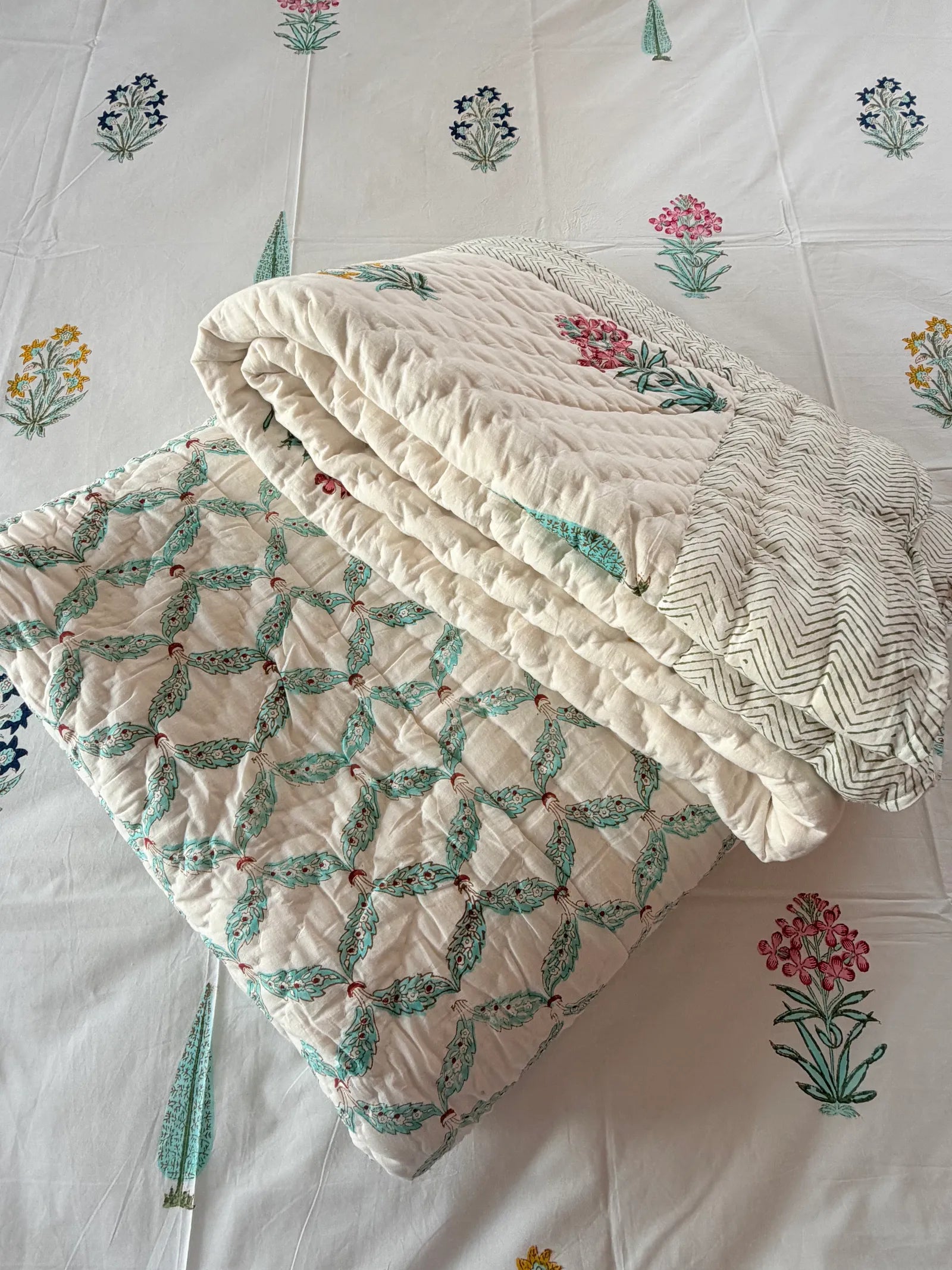 Gulzaar Handblock Mul Cotton Quilt Single image 3