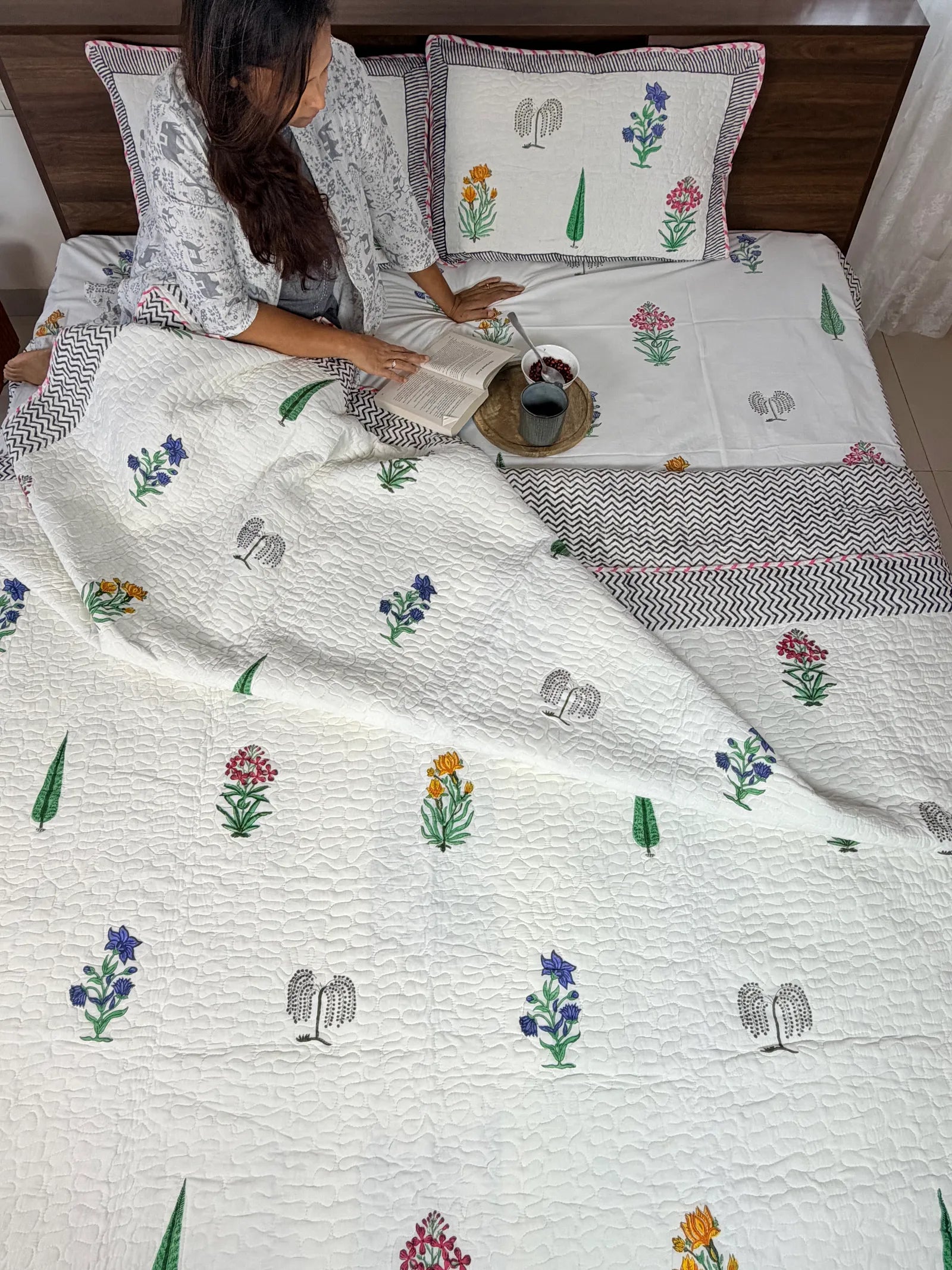 Malhar Pure Mulmul Voile With Cotton Quilting Design Quilted Bedcover image 4