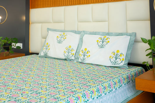 mint-blossom-green-handblock-cotton-bedsheet-king-size-closeup