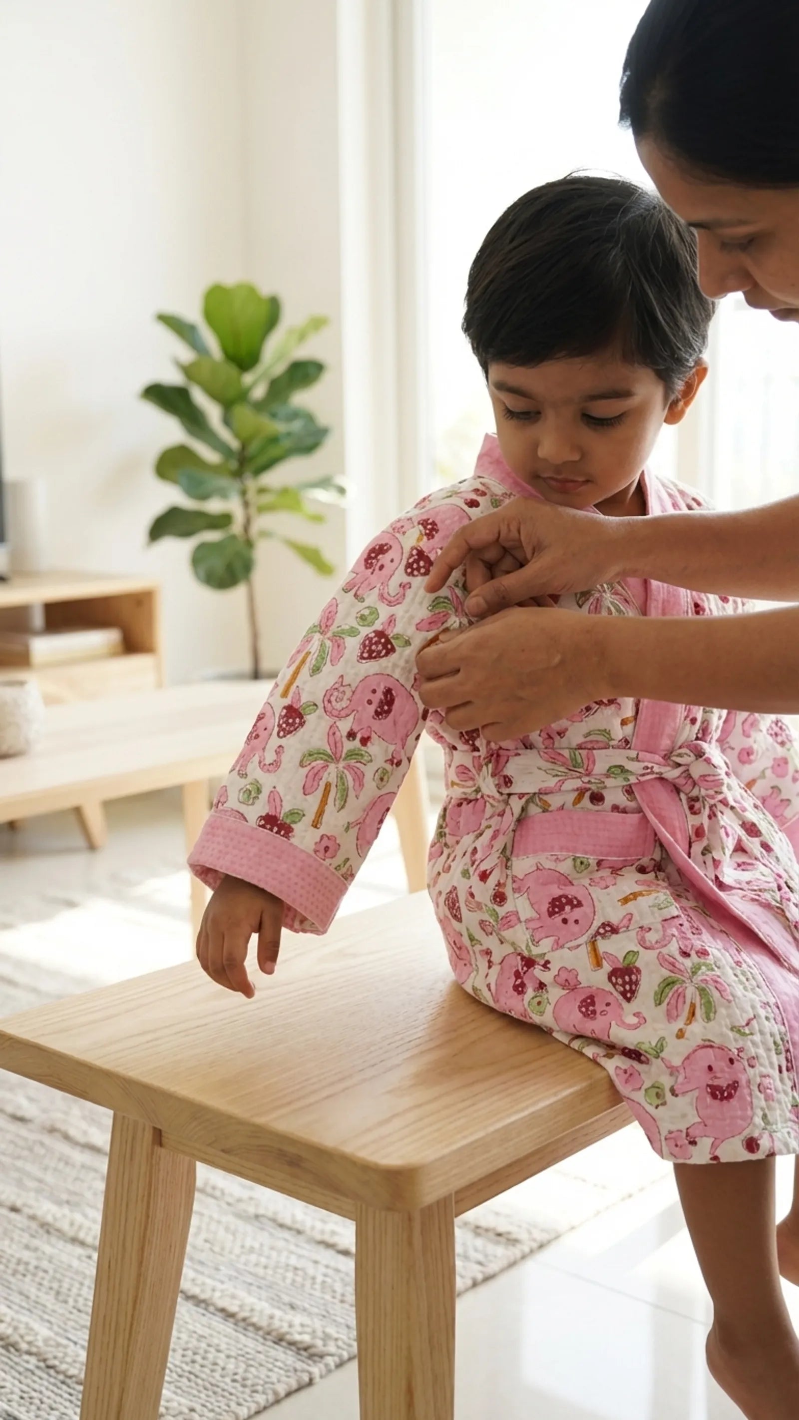 Pink Elephant Waffle Cotton Kids Bathrobe image 2