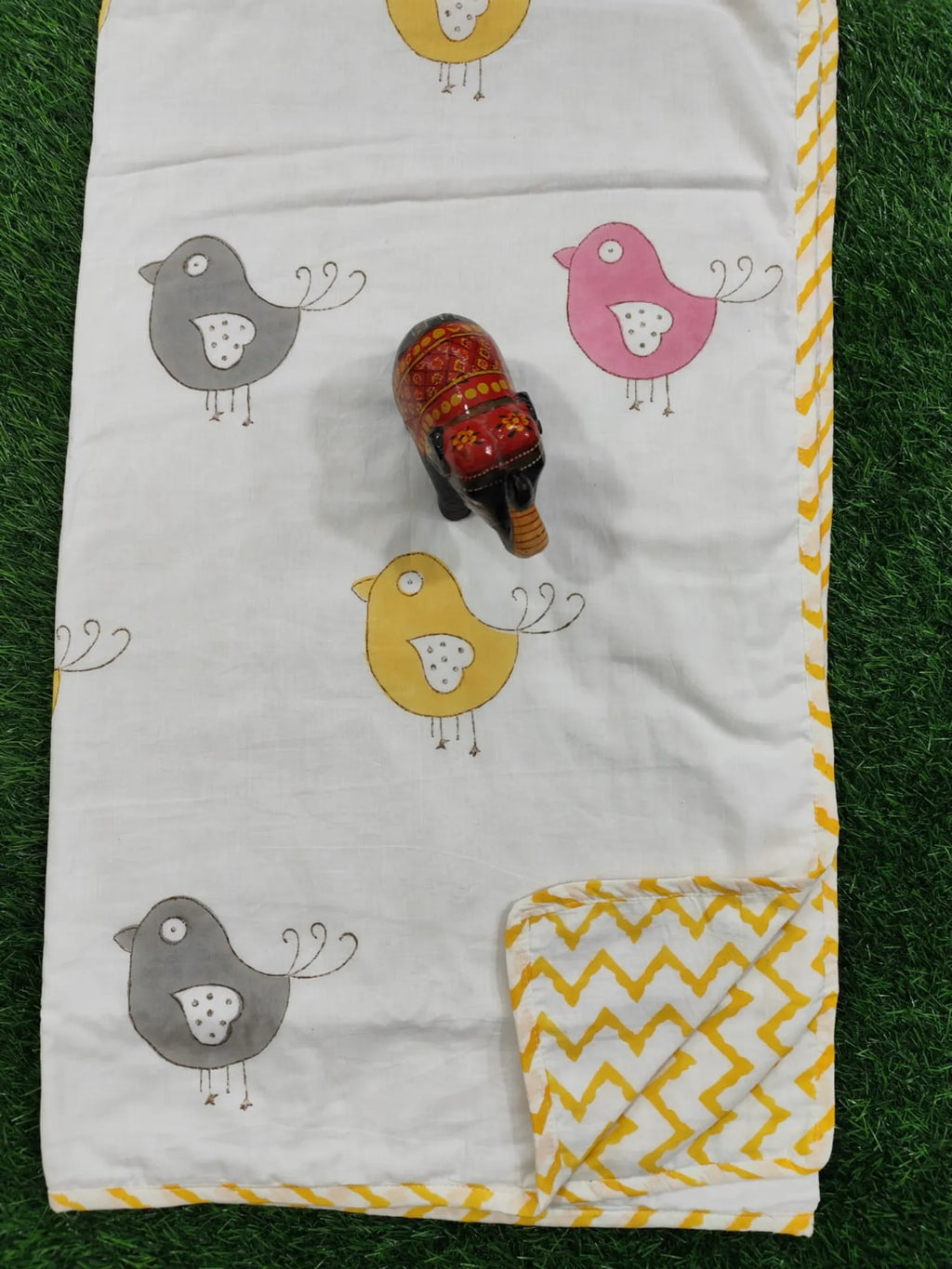 Tweety Bird Handblock Mul Cotton Kids Dohar image 2